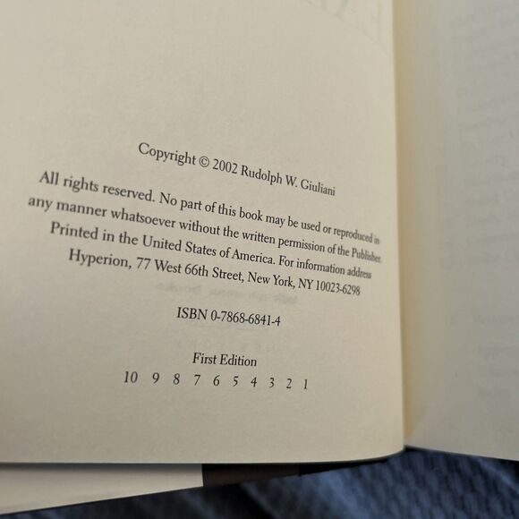 Rudy Giuliani:  Leadership. 2002 HC First Ed. NYC Mayor. Politics. - Picture 8 of 11
